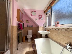 Family Bathrooom- click for photo gallery